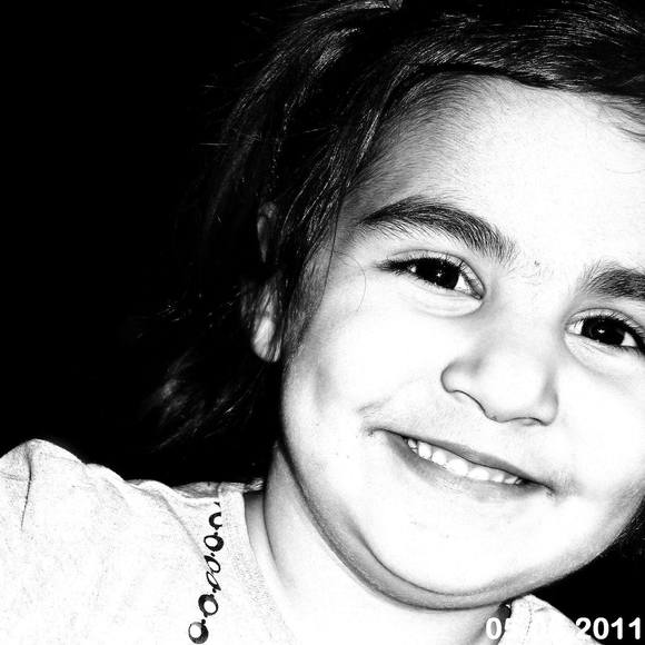 Meet your Posher, Esma - Picture 1 of 1